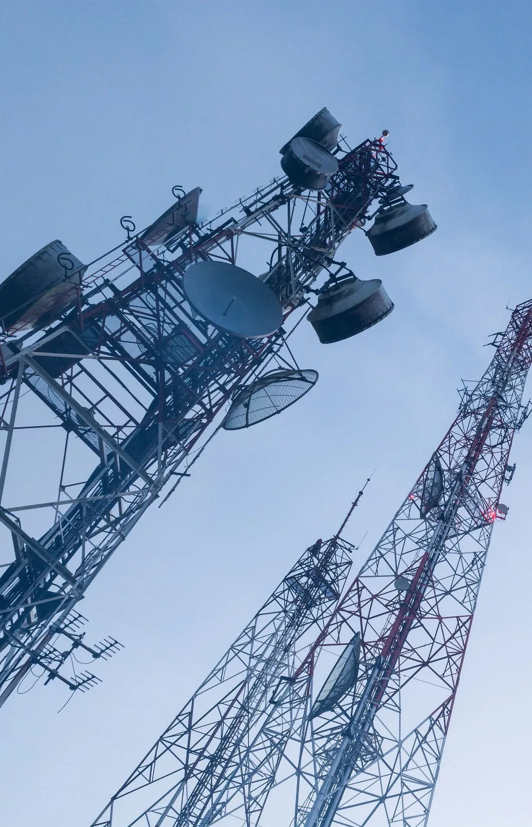 Communication tower